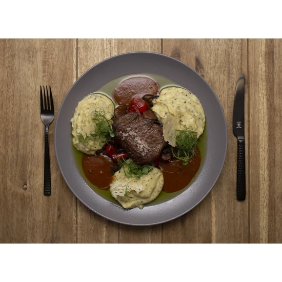 Bélszín steak, szarvasgombás burgonyapüré